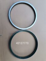 Wheel hub oil seal 42127773 for IVECO